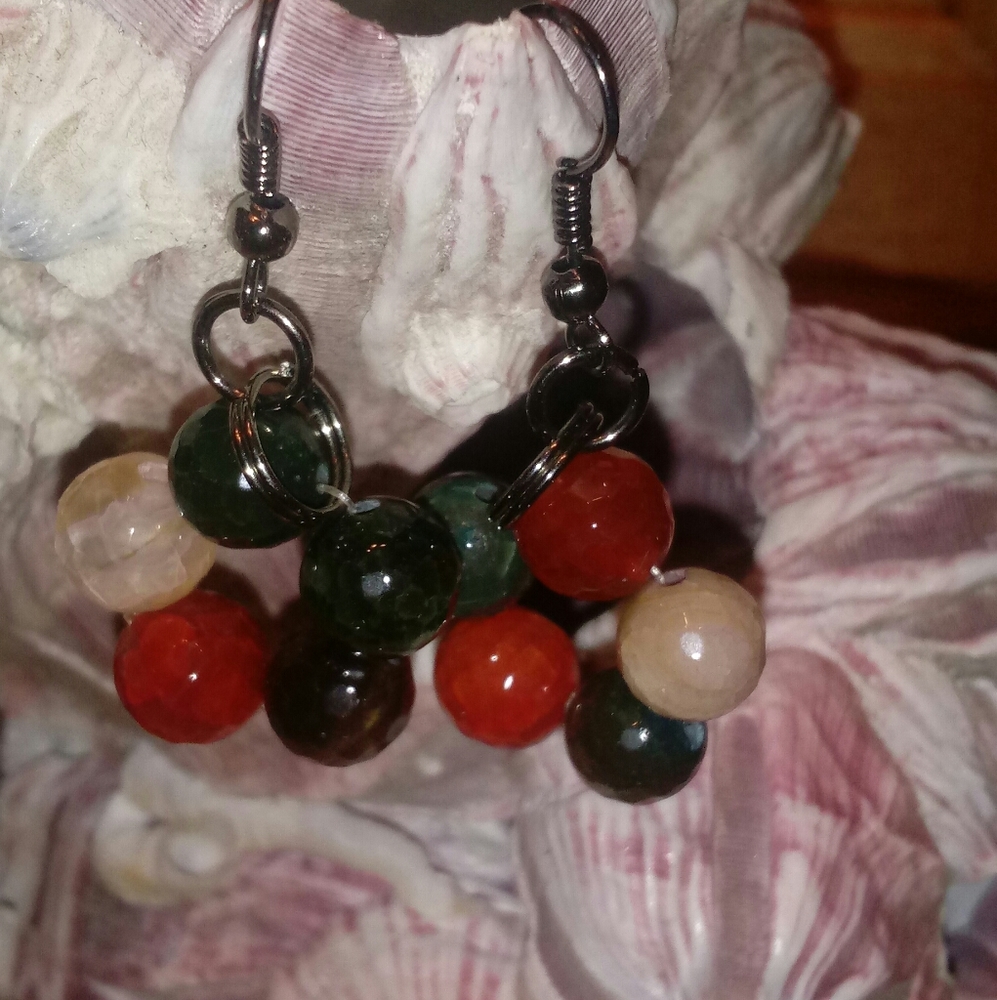 🔴 5/$15 Faceted Cut Glass Dangle Earrings